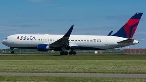 Photo of N187DN - Boeing 767-332(ER) operated by Delta Air Lines