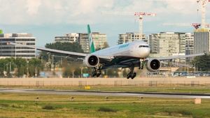 Photo of B-16711 - Boeing 777-35E(ER) operated by EVA Air