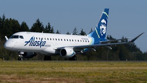 Photo of N663QX - Embraer ERJ-175LR operated by Alaska Airlines (opb Horizon Air)
