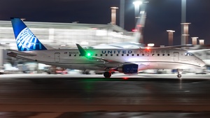 Photo of N605UX - Embraer ERJ-175LL operated by United Express (opb SkyWest Airlines)