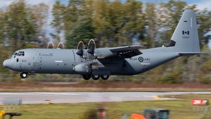 Photo of 130613 - Lockheed Martin CC-130J Hercules operated by Royal Canadian Air Force