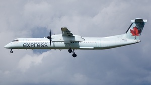 Photo of C-FSRY - Bombardier DHC-8-402 Dash 8 Q400 operated by Air Canada Express (opb Jazz Air)