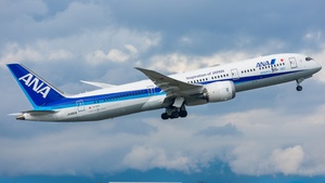 Photo of JA882A - Boeing 787-9 Dreamliner operated by ANA All Nippon Airways (opb Air Japan)