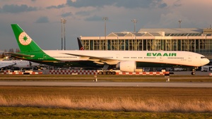 Photo of B-16740 - Boeing 777-35E(ER) operated by EVA Air