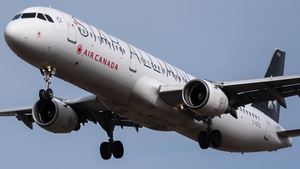 Photo of C-GITU - Airbus A321-211 operated by Air Canada