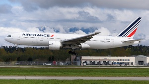 Photo of F-GSPL - Boeing 777-228(ER) operated by Air France