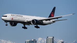 Photo of C-FITL - Boeing 777-333(ER) operated by Air Canada