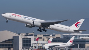 B-7882 - Boeing 777-39P(ER)