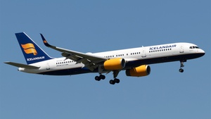 Photo of TF-FIT - Boeing 757-256 operated by Icelandair