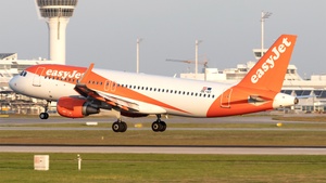 Photo of OE-ICI - Airbus A320-214 operated by easyJet Europe