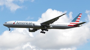 Photo of N728AN - Boeing 777-323(ER) operated by American Airlines