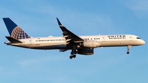 Photo of N12116 - Boeing 757-224 operated by United Airlines