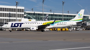 Photo of SP-LNF - Embraer ERJ-195LR operated by LOT Polish Airlines
