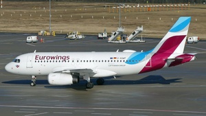 Photo with serial 4227 - Airbus A319-132