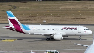Photo of D-ABHF - Airbus A320-214 operated by Eurowings