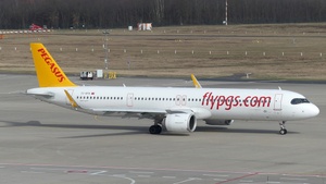 Photo with serial 12598 - Airbus A321-251NX