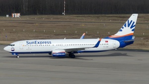 Photo of TC-SON - Boeing 737-86J operated by SunExpress