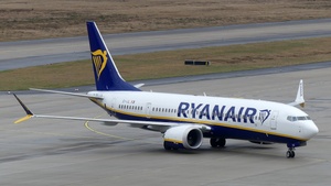 Photo of EI-IJL - Boeing 737 MAX 8-200 operated by Ryanair