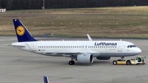 Photo of D-AINF - Airbus A320-271N operated by Lufthansa
