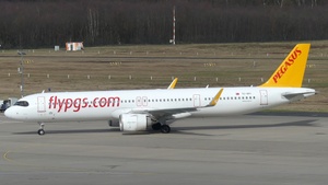 Photo of TC-RFI - Airbus A321-251NX operated by Pegasus Airlines