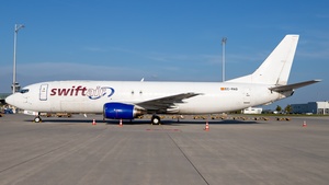 Photo of EC-MAD - Boeing 737-4Y0(SF) operated by Swiftair
