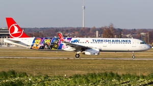 Photo of TC-JSU - Airbus A321-231 operated by Turkish Airlines