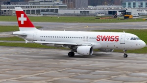 Photo of HB-IJK - Airbus A320-214 operated by Swiss International Air Lines