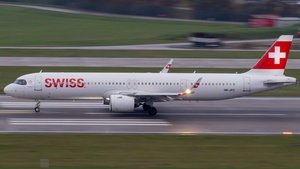 Photo of HB-JPC - Airbus A321-271NX operated by Swiss International Air Lines