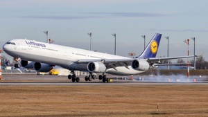 Photo of D-AIHV - Airbus A340-642 operated by Lufthansa