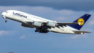 Photo of D-AIMN - Airbus A380-841 operated by Lufthansa