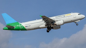 Photo of EC-KDT - Airbus A320-216 operated by Vueling