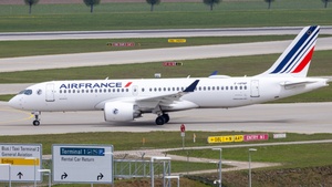 Photo of F-HPNP - Airbus A220-300 operated by Air France