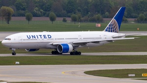 Photo of N228UA - Boeing 777-222(ER) operated by United Airlines