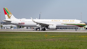 Photo of A9C-NB - Airbus A321-253NX operated by Gulf Air