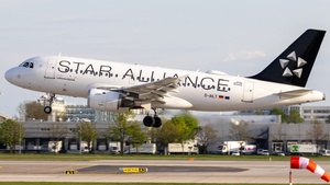 Photo of D-AILT - Airbus A319-114 operated by Lufthansa CityLine