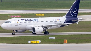 Photo of D-ABGH - Airbus A319-112 operated by Lufthansa City Airlines