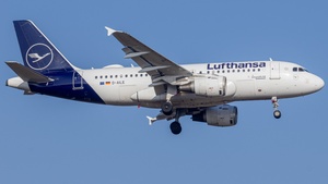 Photo of D-AILE - Airbus A319-114 operated by Lufthansa