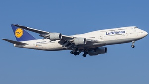 Photo of D-ABYH - Boeing 747-830 operated by Lufthansa