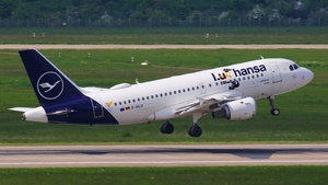 Photo of D-AILU - Airbus A319-114 operated by Lufthansa
