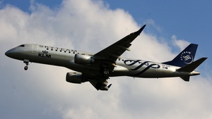 Photo of PH-EZX - Embraer ERJ-190STD operated by KLM Cityhopper