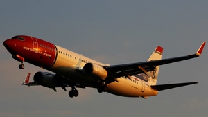 Photo of LN-ENT - Boeing 737-8JP operated by Norwegian Air Shuttle