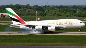 Photo of A6-EOB - Airbus A380-861 operated by Emirates