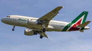 Photo of EI-IML - Airbus A319-112 operated by Alitalia