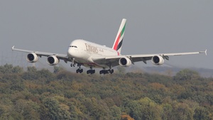 Photo of A6-EOF - Airbus A380-861 operated by Emirates