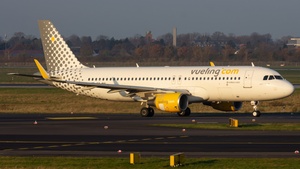 Photo of EC-MAI - Airbus A320-214 operated by Vueling