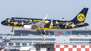 Photo of D-AEWM - Airbus A320-214 operated by Eurowings