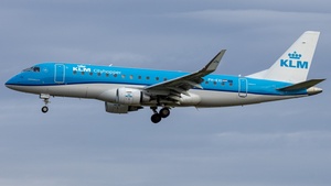 Photo of PH-EXI - Embraer ERJ-175STD operated by KLM Cityhopper