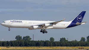 Photo of D-AIGT - Airbus A340-313 operated by Lufthansa