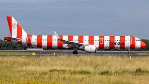 Photo of D-AIAB - Airbus A321-211 operated by Condor