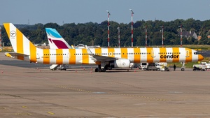 Photo of D-ABOJ - Boeing 757-330 operated by Condor